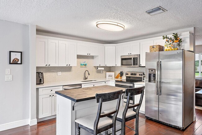 Foto del edificio - 3931 Flag Dr