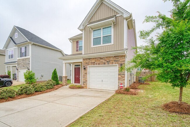 Foto del edificio - Gorgeous 3 BR, 2.5 BA, Fenced Backyard - D...
