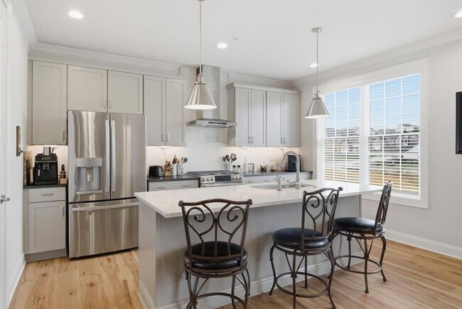 Foto del edificio - Blacksburg, 3 BR / 2.5 BA Available Sept 1st