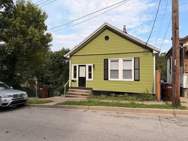 Foto del edificio - 17 Parkview Ave