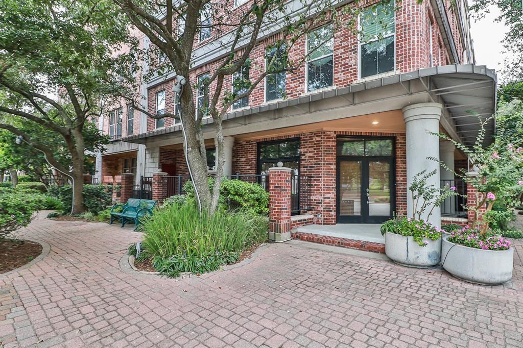 Foto principal - 3208 Jackson St