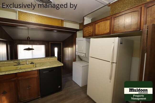 Foto del edificio - Available Now! Check out This Pet Friendly...