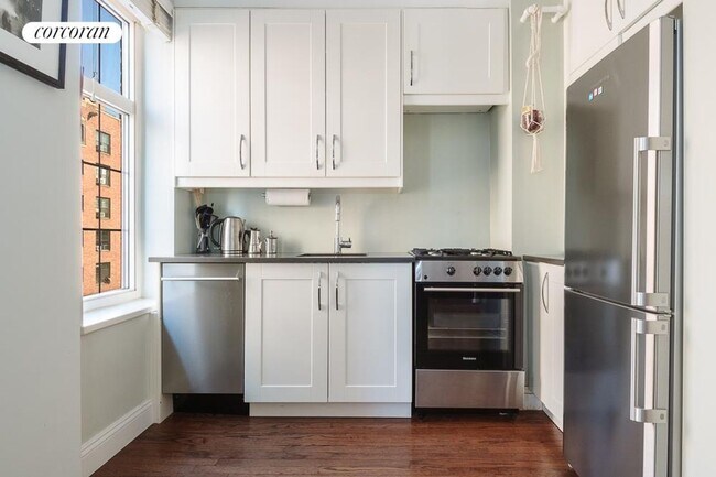 Foto del edificio - 465 W 23rd St