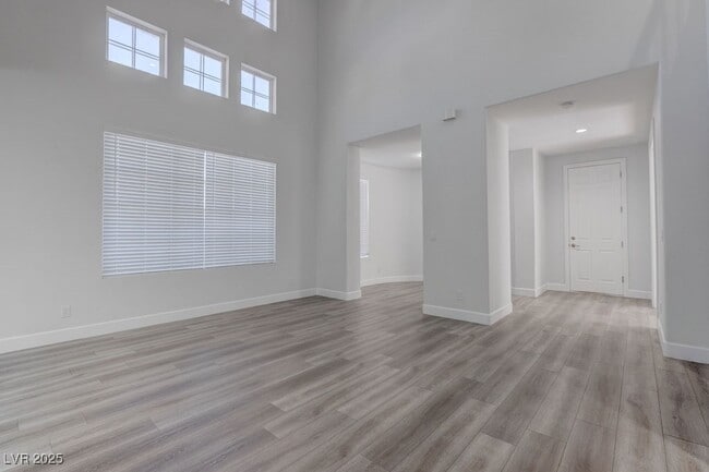 Building Photo - 72 Dollar Pointe Ave
