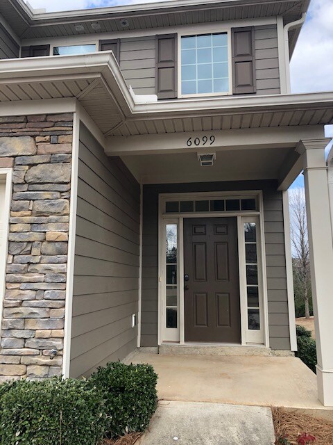 Foto del edificio - 6099 Townes Way