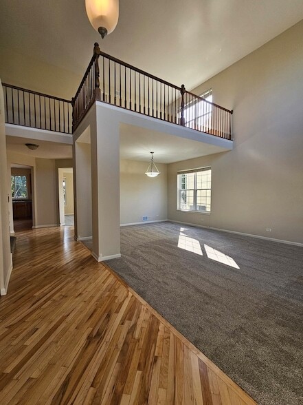 Building Photo - 1136 Larkspur Ct