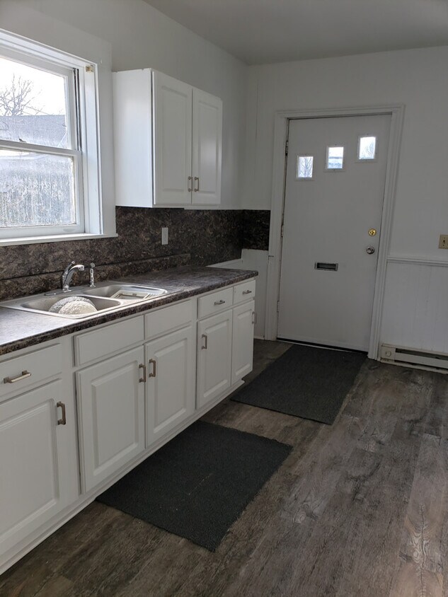 Foto principal - 4939 S Catherine St