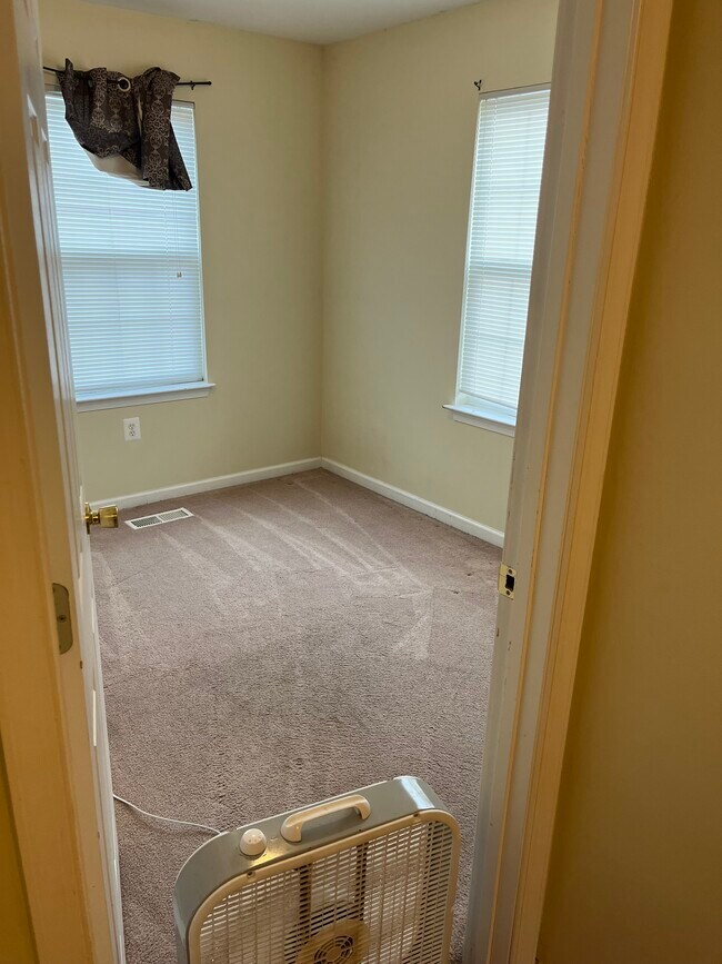 Building Photo - 15739 Erwin Ct