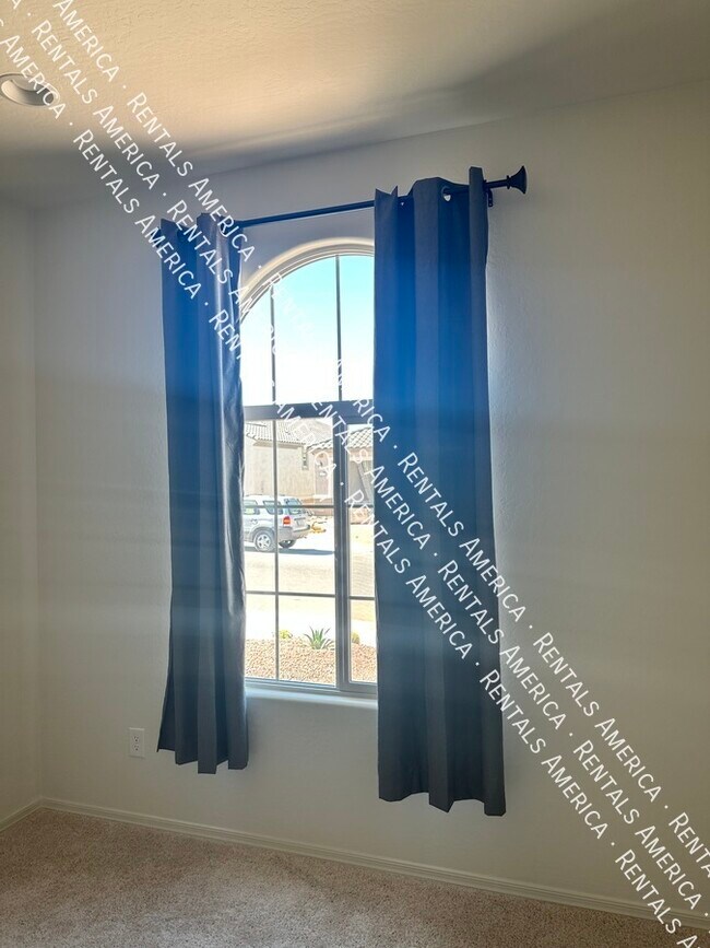 Foto del edificio - 18675 N 268th Ave