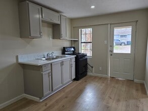 Building Photo - 1723 Alta Vista St