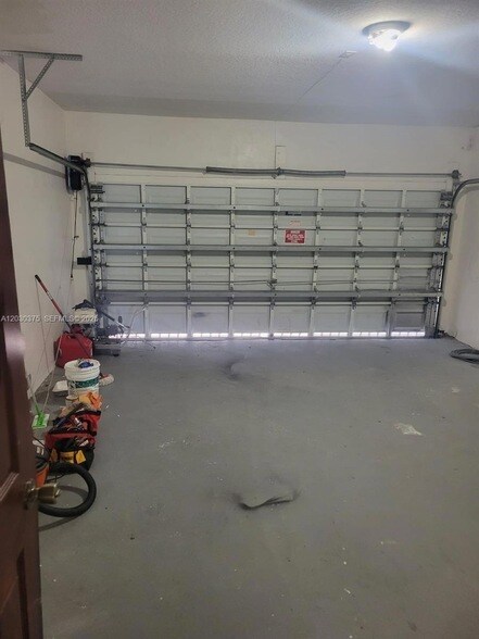 Foto del edificio - 2614 NE 41st Rd