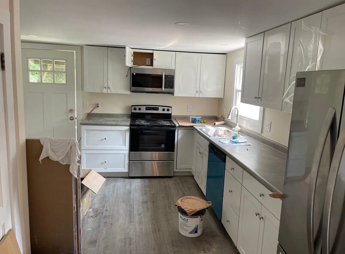 Foto del edificio - College Hill Apartments, LLC