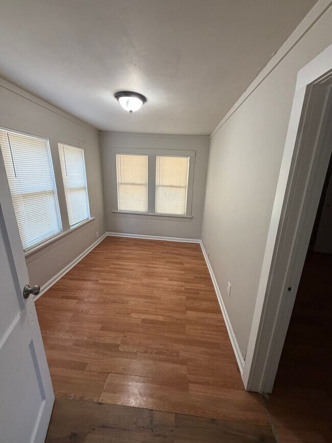 Building Photo - Single Family in 76119