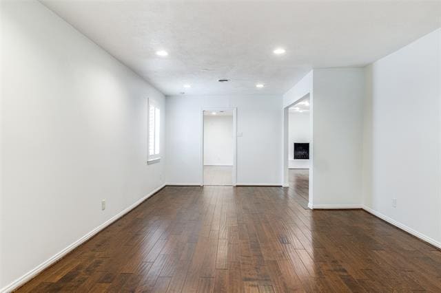 Foto del edificio - 10415 Mapleridge Dr