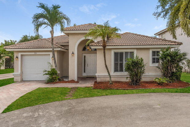 Foto principal - 1910 Capeside Cir