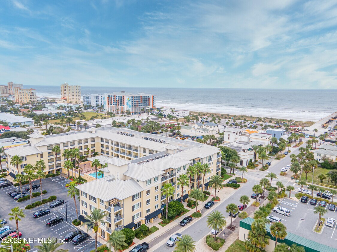 Foto principal - 525 3rd St N