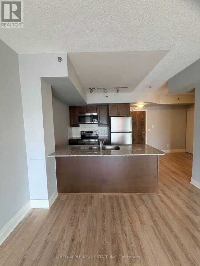 Photo du bâtiment - 701 Sheppard Ave W