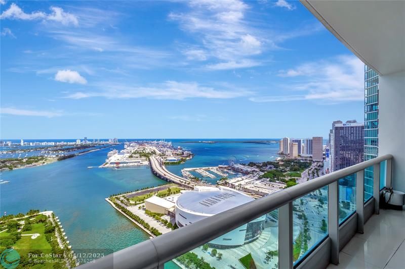 Foto principal - 900 Biscayne Blvd