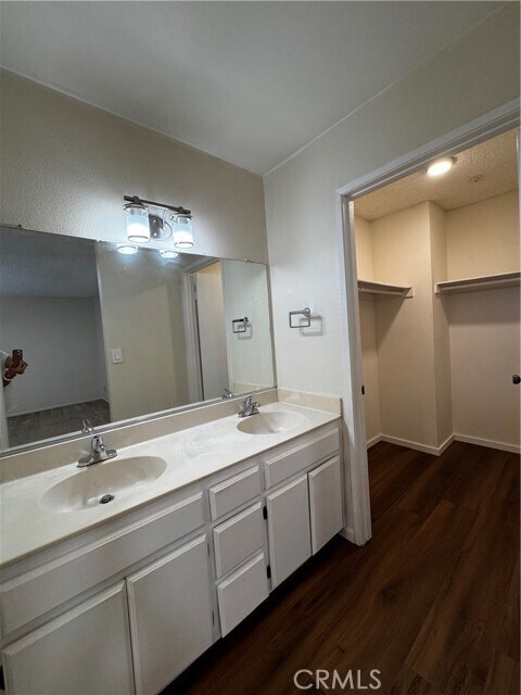 Foto del edificio - 3930 Maxson Rd