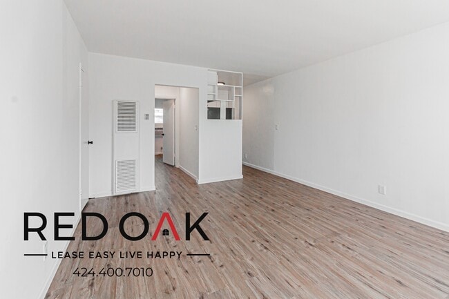 Foto del edificio - 10015 Alondra Blvd