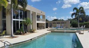Building Photo - 150 Santa Clara Dr