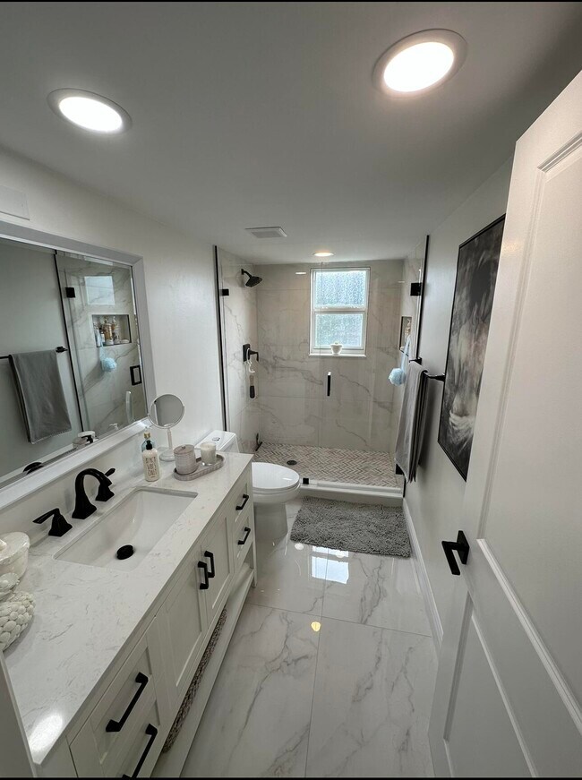 Foto del edificio - 14773 Cumberland Dr