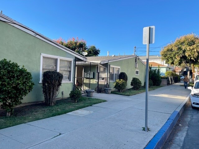 Foto del edificio - 1825 Stanley Ave