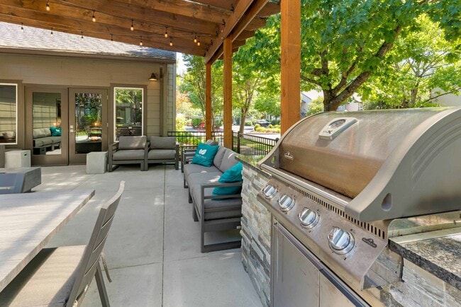Outdoor BBQ Grill - Forest Hills