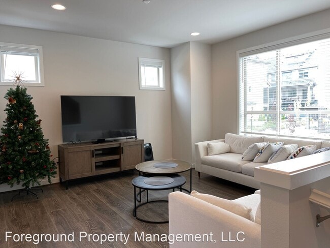 Foto del edificio - 4 br, 4.5 bath House - 1123 7th Ave NE