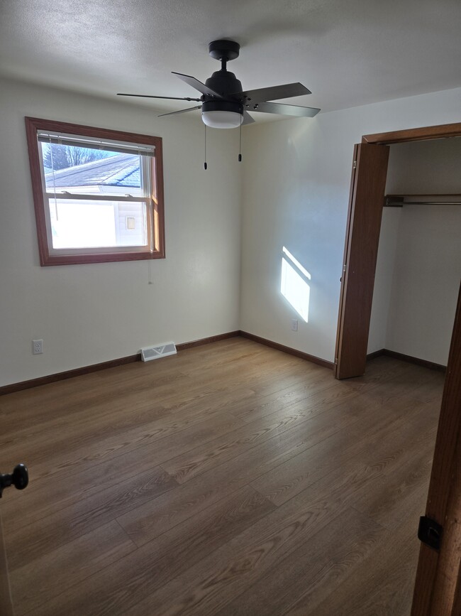 Building Photo - 2709 Hillwood Ct