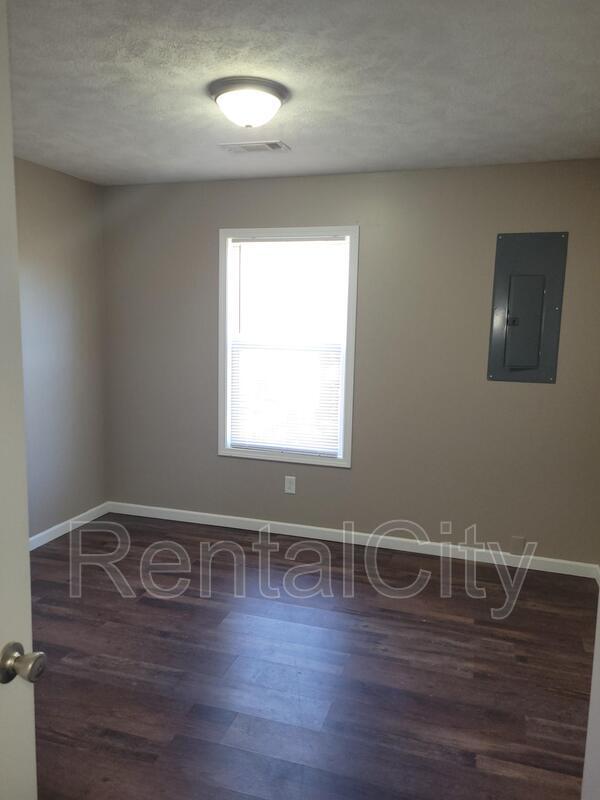 Building Photo - 1208 Phillips St