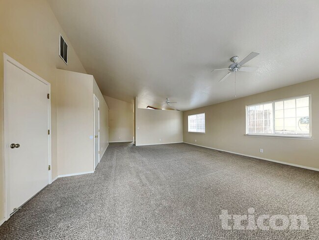 Foto del edificio - 8640 Sopwith Blvd