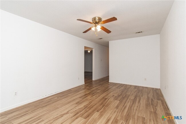 Building Photo - 1623 Pontotoc Trce