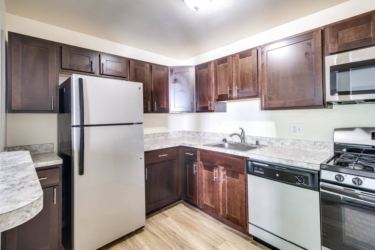 Allyson Gardens Apartments in Owings Mills, MD