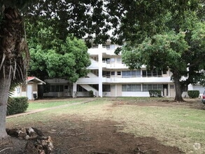 Building Photo - 2745 Kapiolani Blvd