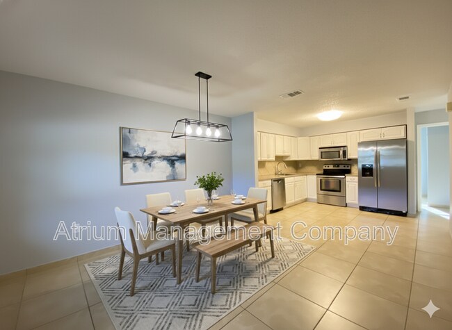 Foto del edificio - 2720 Sunrise Ct