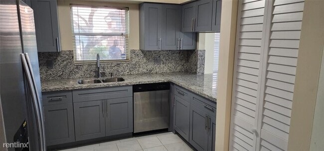 Building Photo - 3 br, 2.5 bath House - 3239 NW 44th St Apt 2