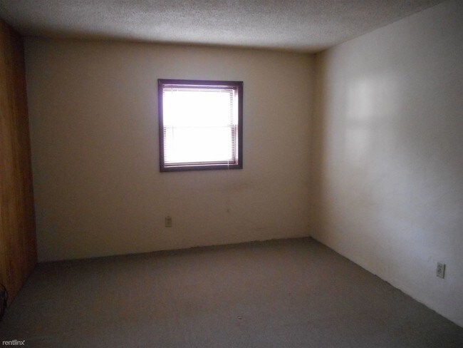 Building Photo - 106 Cottage St
