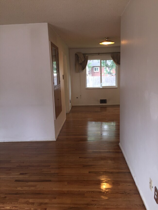 Building Photo - 6898 Newman Street