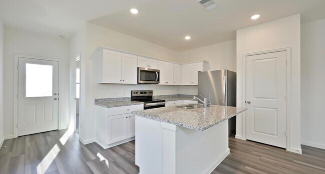 Foto del edificio - For Lease | 3 Bed, 2 Bath | 1,401 Sq Ft | Chapel Run Community |