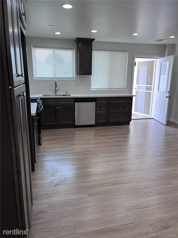 Building Photo - 3 br, 3 bath Duplex - 17306 Wilkie Avenue
