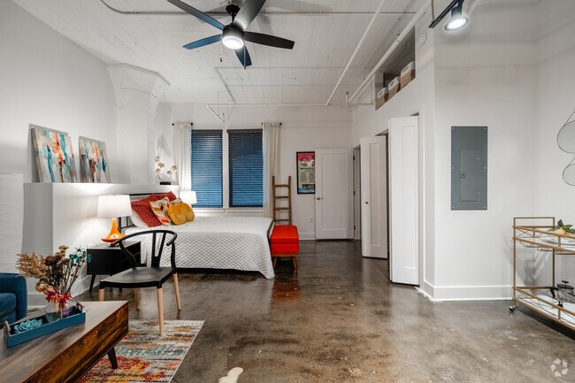 Studio - 556SF - Living Room - HiTone Lofts