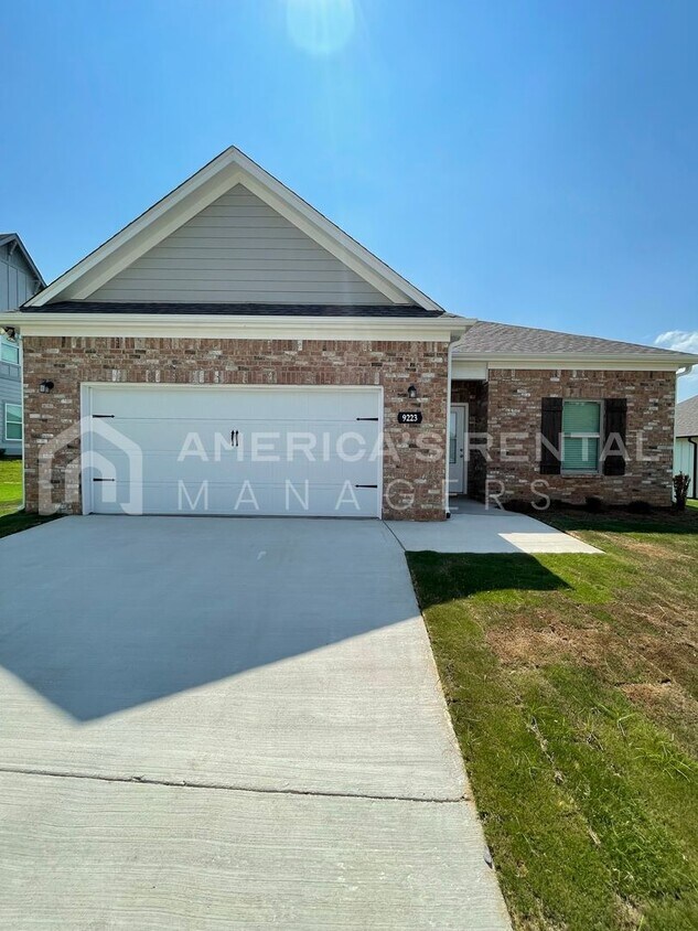 Foto principal - New Construction Home for Rent in Tuscaloo...