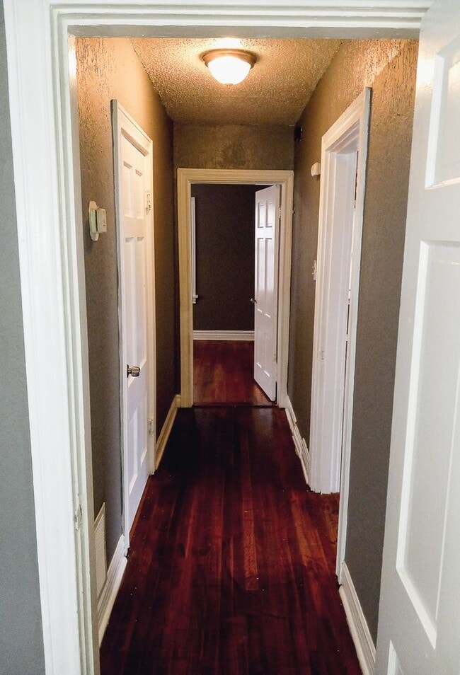 Foto del edificio - $0 First Month's Rent / $0 Deposit at Move-in