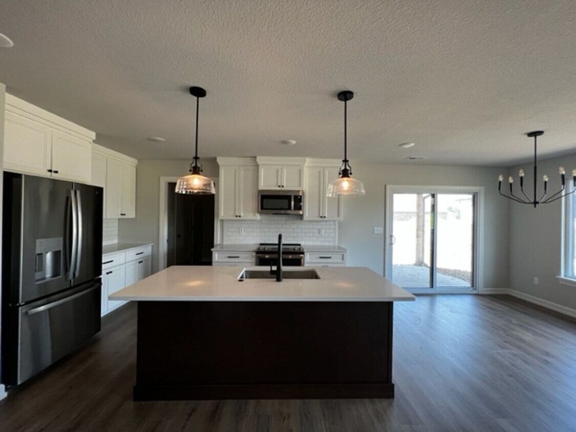 Primary Photo - NEW 3 Bedroom home Month 2 Month lease