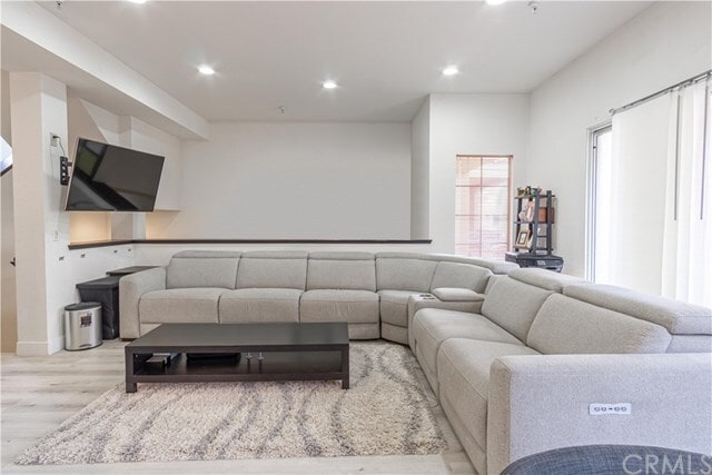 Building Photo - 14091 Lemoli Ave