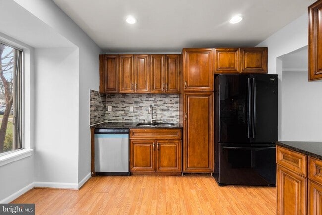 Foto del edificio - 9419 Horizon Run Rd