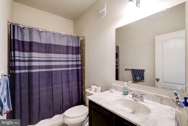 Building Photo - 23532 Hopewell Manor Terrace