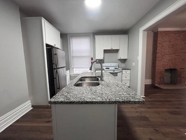 Foto del edificio - 896 E Whittier St