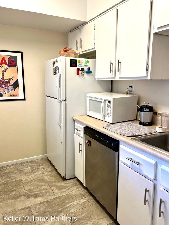 Building Photo - 2 br, 2 bath House - 46 El Paso Blvd